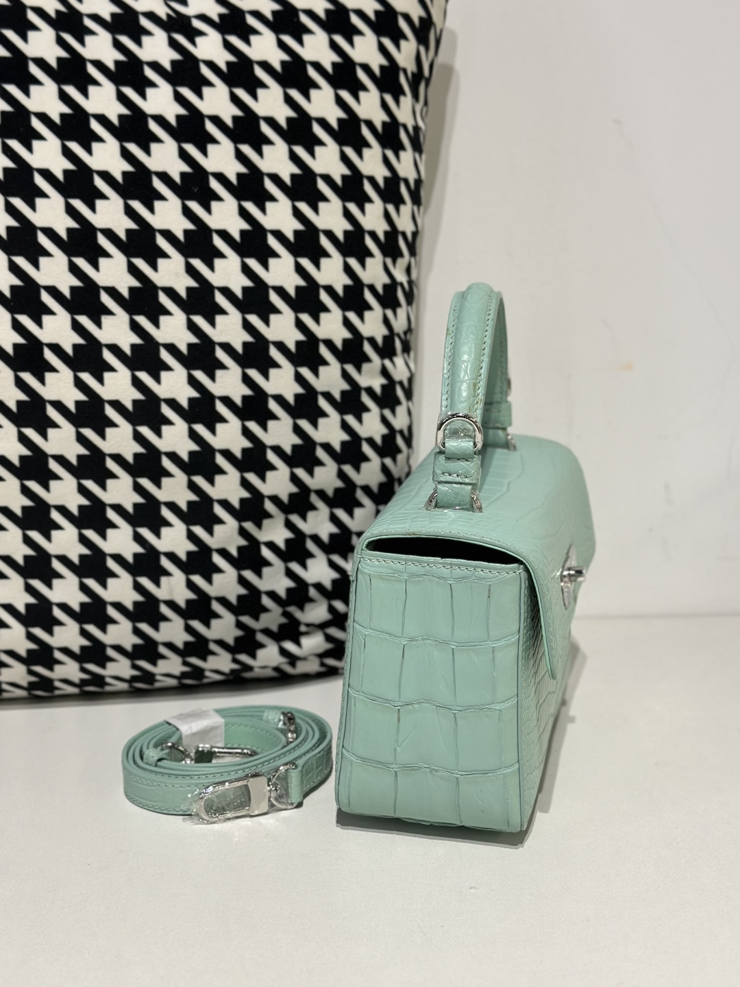 Crocodile Leather Women's Belly Cut Mint Green Matte Metal Hardware Shoulder Bag WCB070 image 5