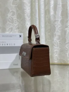 Crocodile Leather Women's Belly Cut Golden Brown Matte Metal Hardware Shoulder Bag WCB071 image 4