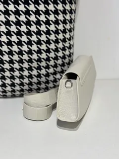 Crocodile Leather Women's Belly Cut Glacier White Matte Silver Hardware Clutch Bag WCB073 image 4