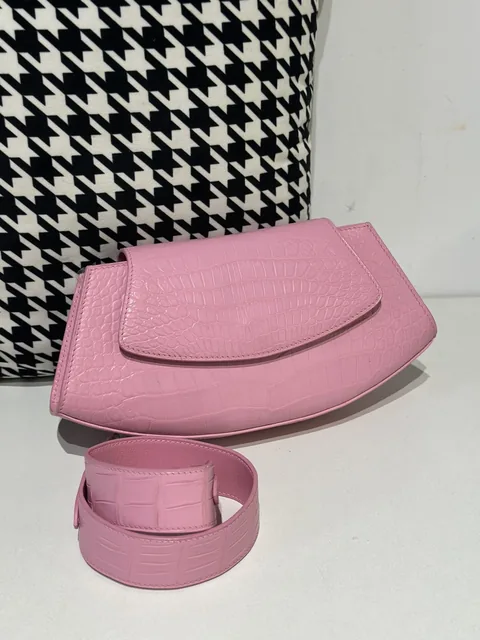 Crocodile Leather Women's Belly Cut Sakura Pink Silver Hardware Metal Hardware Clutch Bag WCB077