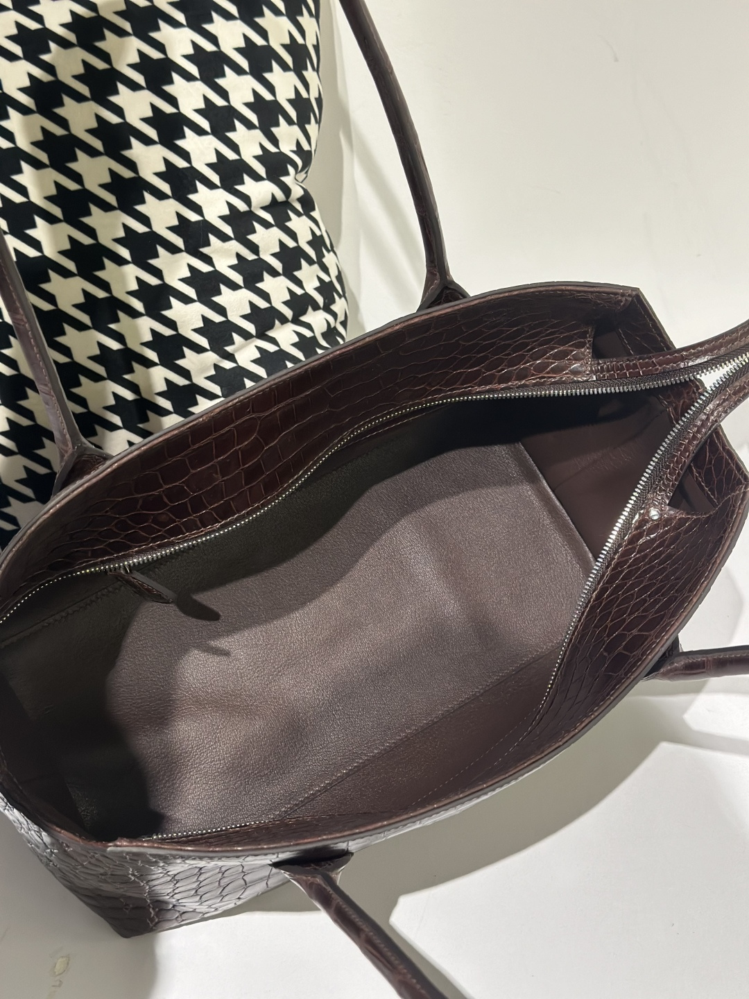 Crocodile Leather Havana Brown 38 x 17 x 20cm Matte Silver Hardware Tote Bag WCB158 image 2