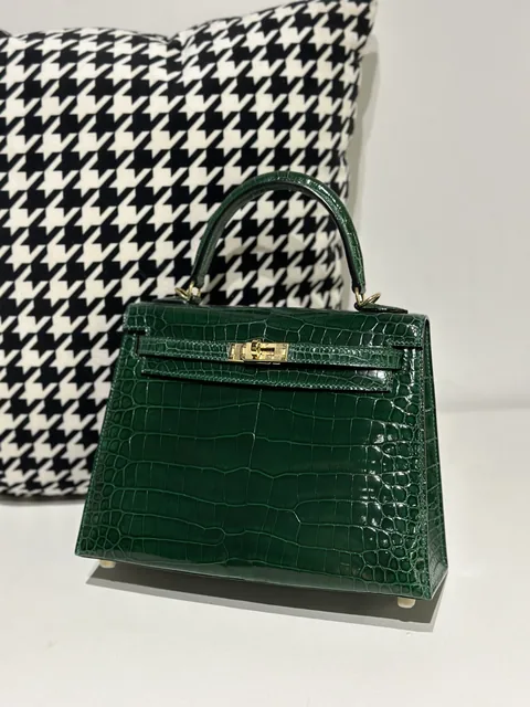 Crocodile Leather Emerald Green 25cm Glossy Gold Hardware Top Handle Bag WCB164