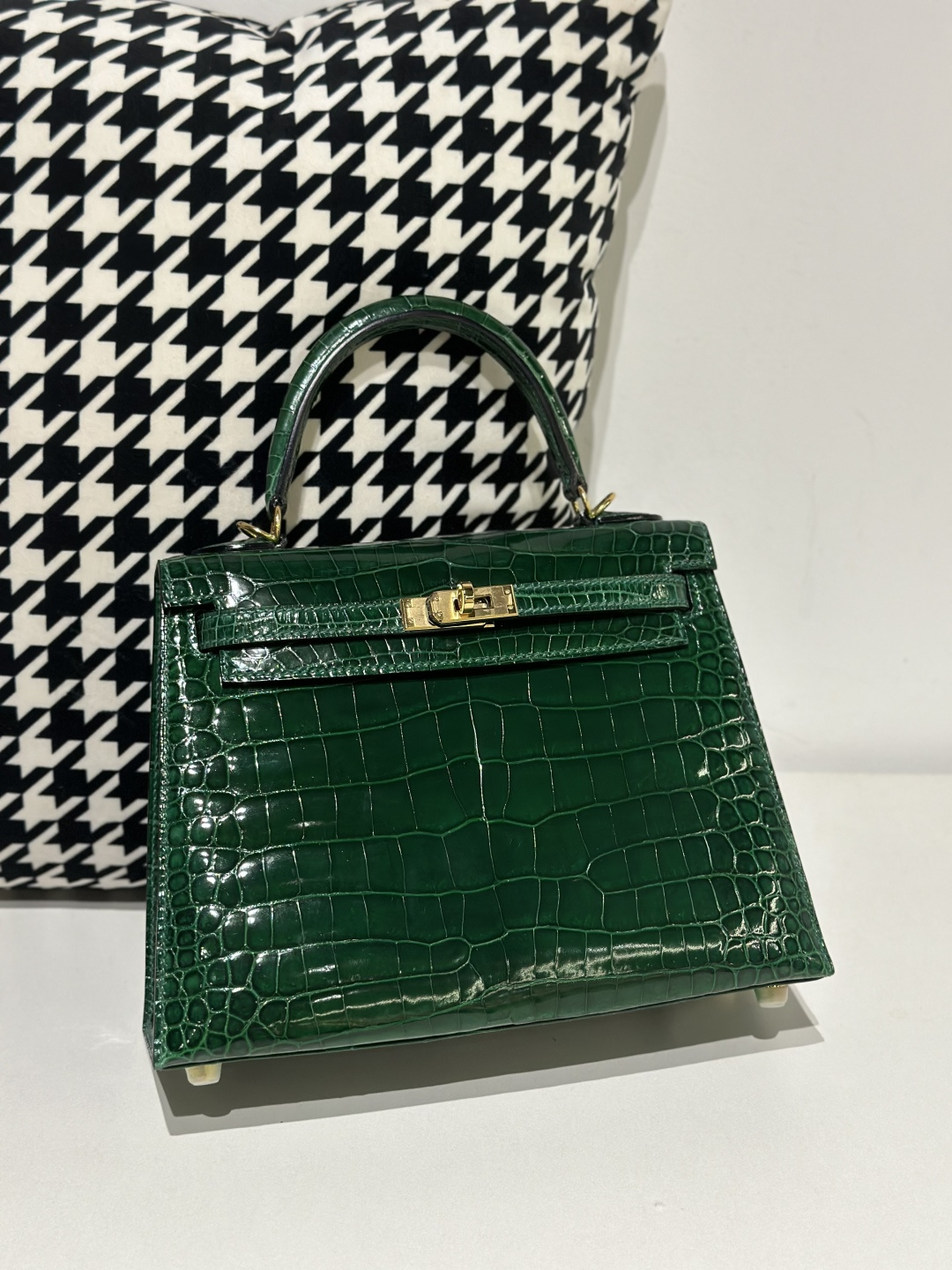 Crocodile Leather Emerald Green 25cm Glossy Gold Hardware Top Handle Bag WCB164 image 2