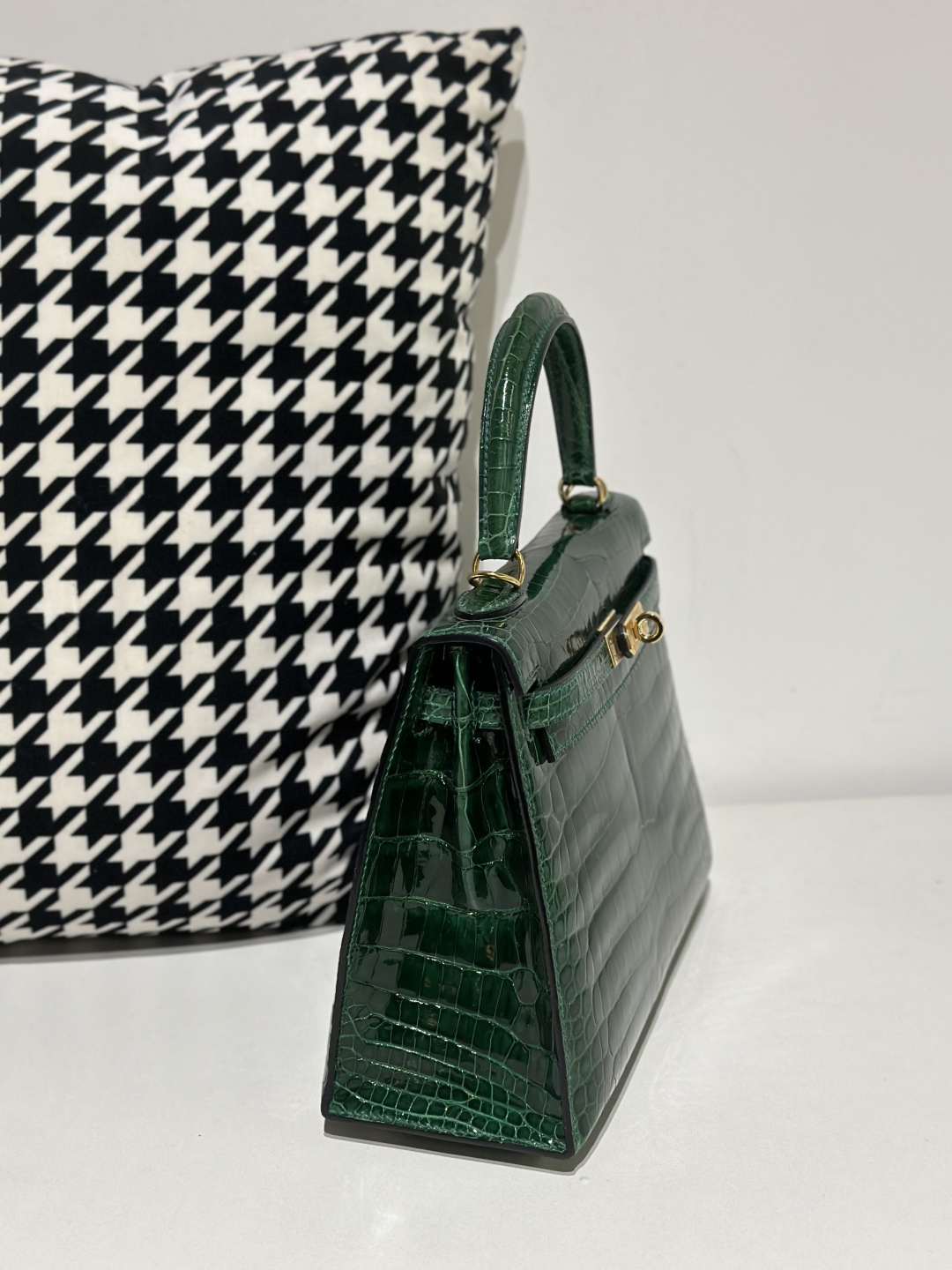 Crocodile Leather Emerald Green 25cm Glossy Gold Hardware Top Handle Bag WCB164 image 5