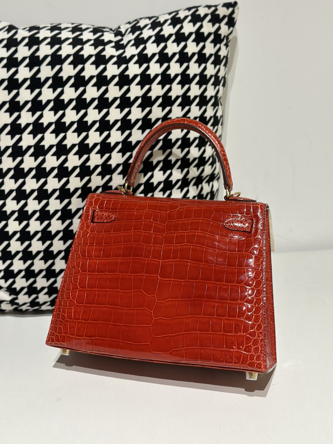 Crocodile Leather Ferrari Red 25cm Glossy Gold Hardware Top Handle Bag WCB165 image 3