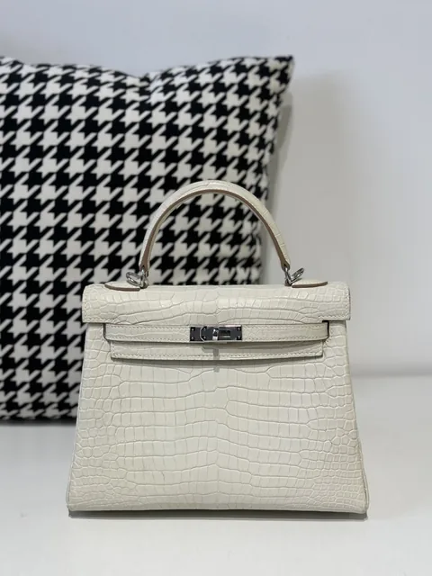 Crocodile Leather Inside Stitch Glacier White 25cm Matte Silver Hardware Top Handle Bag WCB166