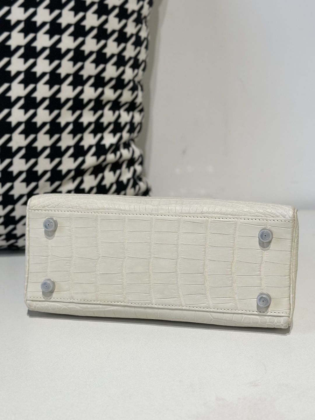 Crocodile Leather Inside Stitch Glacier White 25cm Matte Silver Hardware Top Handle Bag WCB166 image 6