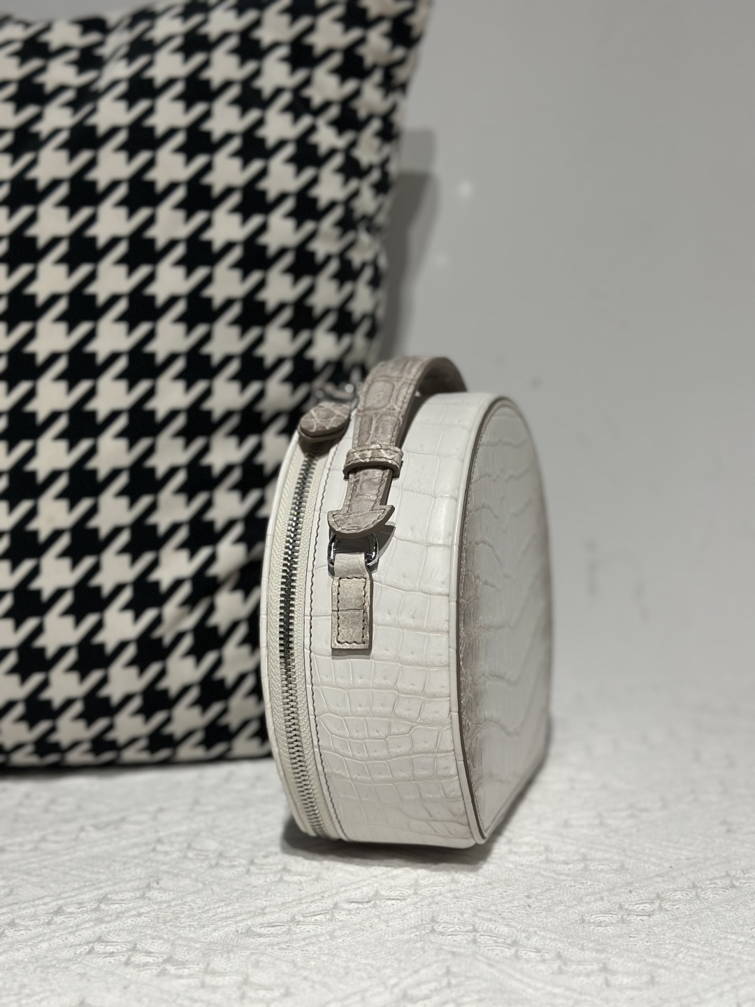 Crocodile Leather Himalayan Matte Nile Silver Hardware Round Bag WCB181 photo 5