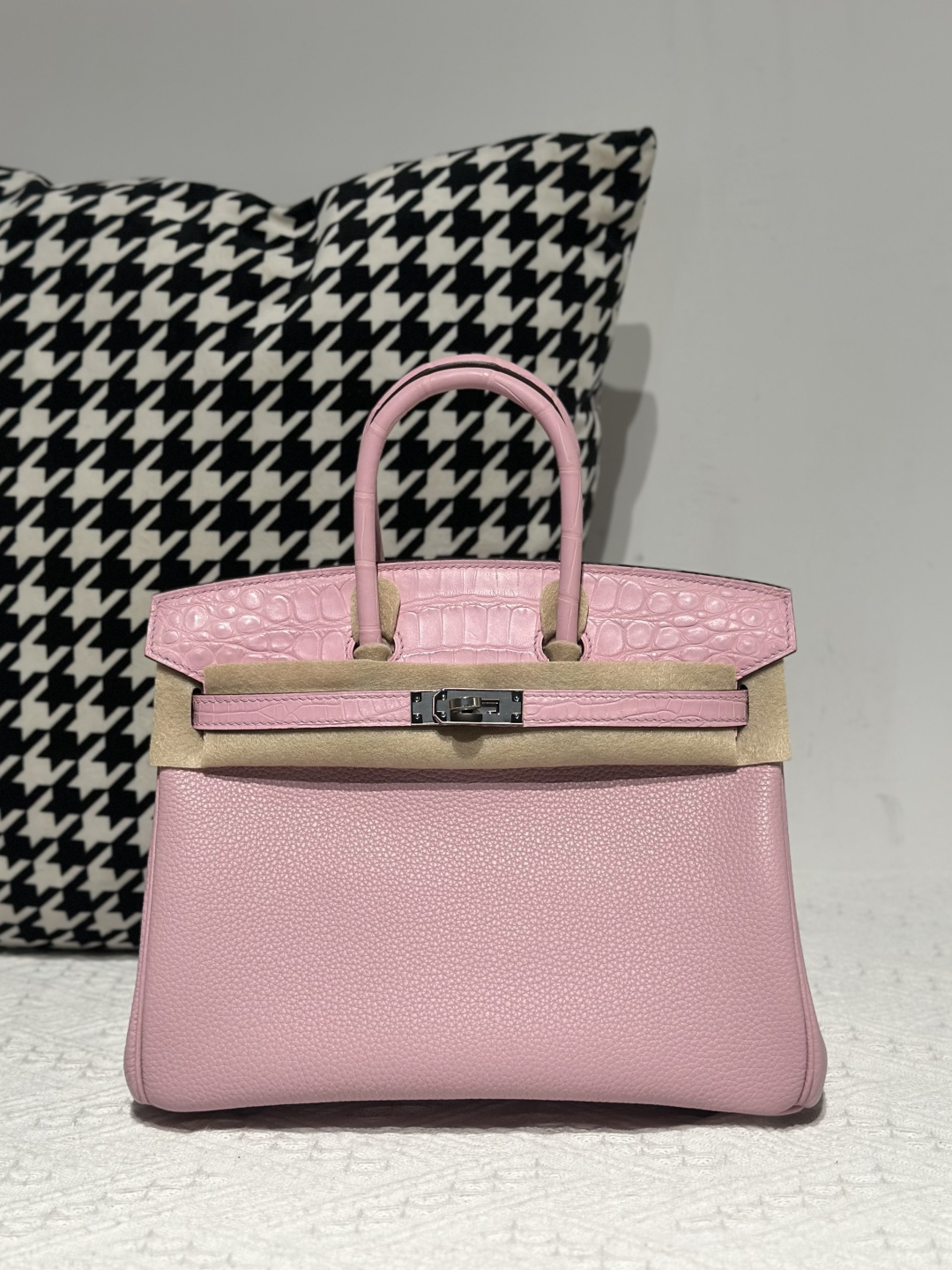Crocodile Leather Sakura Pink 25cm Matte Silver Hardware Top Handle Tote Bag WCB190