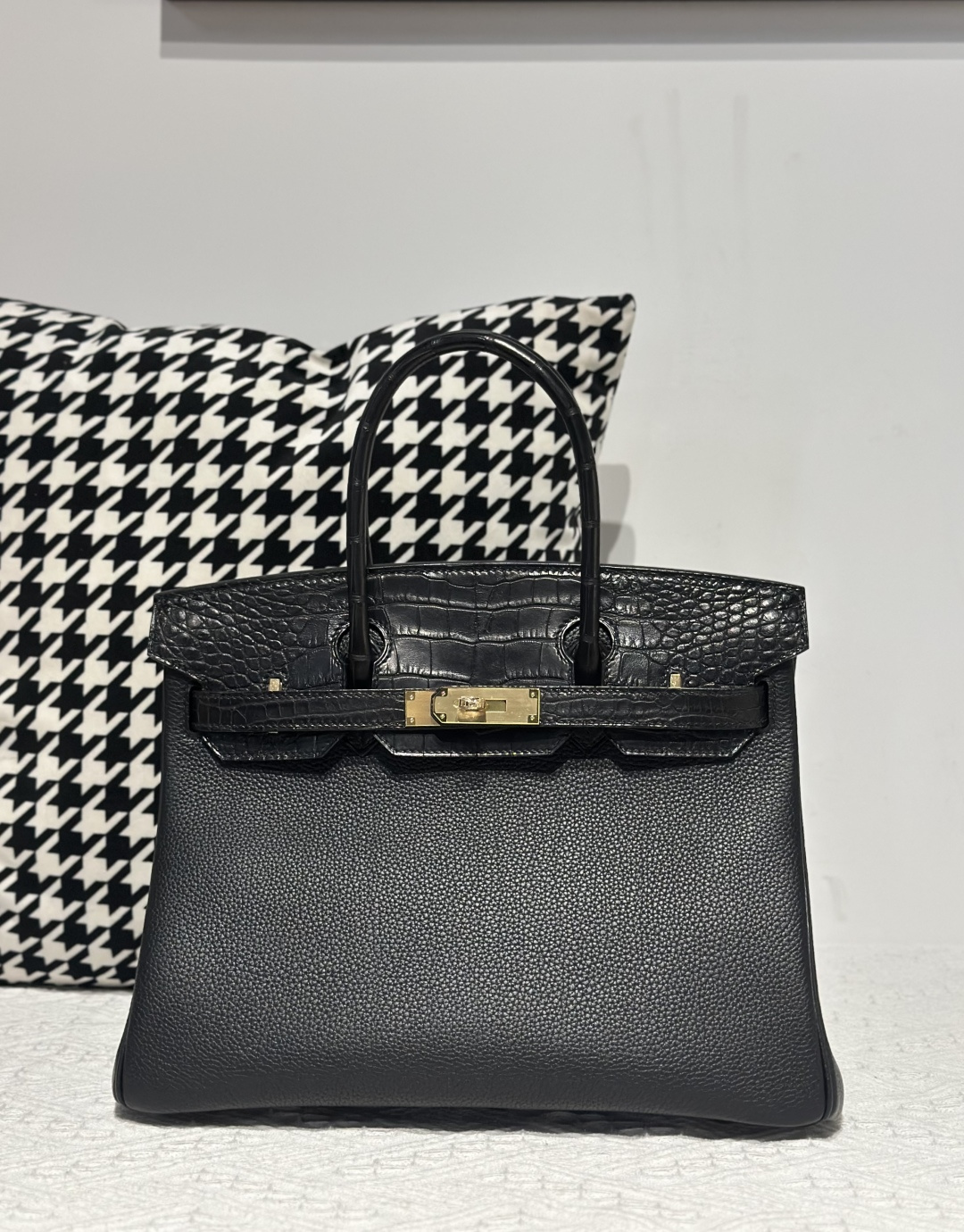 Crocodile Leather Black 30cm Matte Mixed Leather Gold Hardware Top Handle Tote Bag WCB199