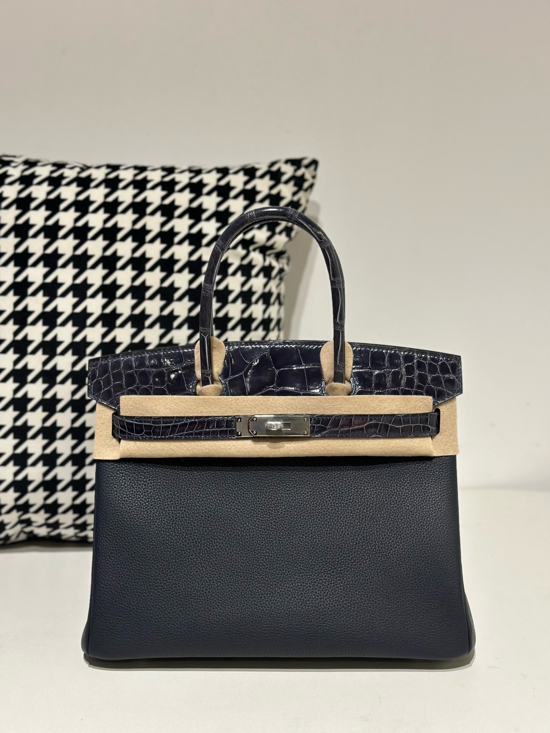 Crocodile Leather 30cm Glossy Mixed Leather Textured Grain Top Handle Tote Bag Collection WCB202 image 3