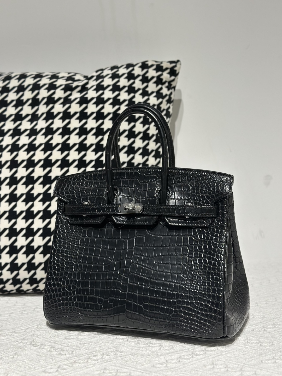 Crocodile Leather Black 25cm Matte Silver Hardware Top Handle Tote Bag WCB219