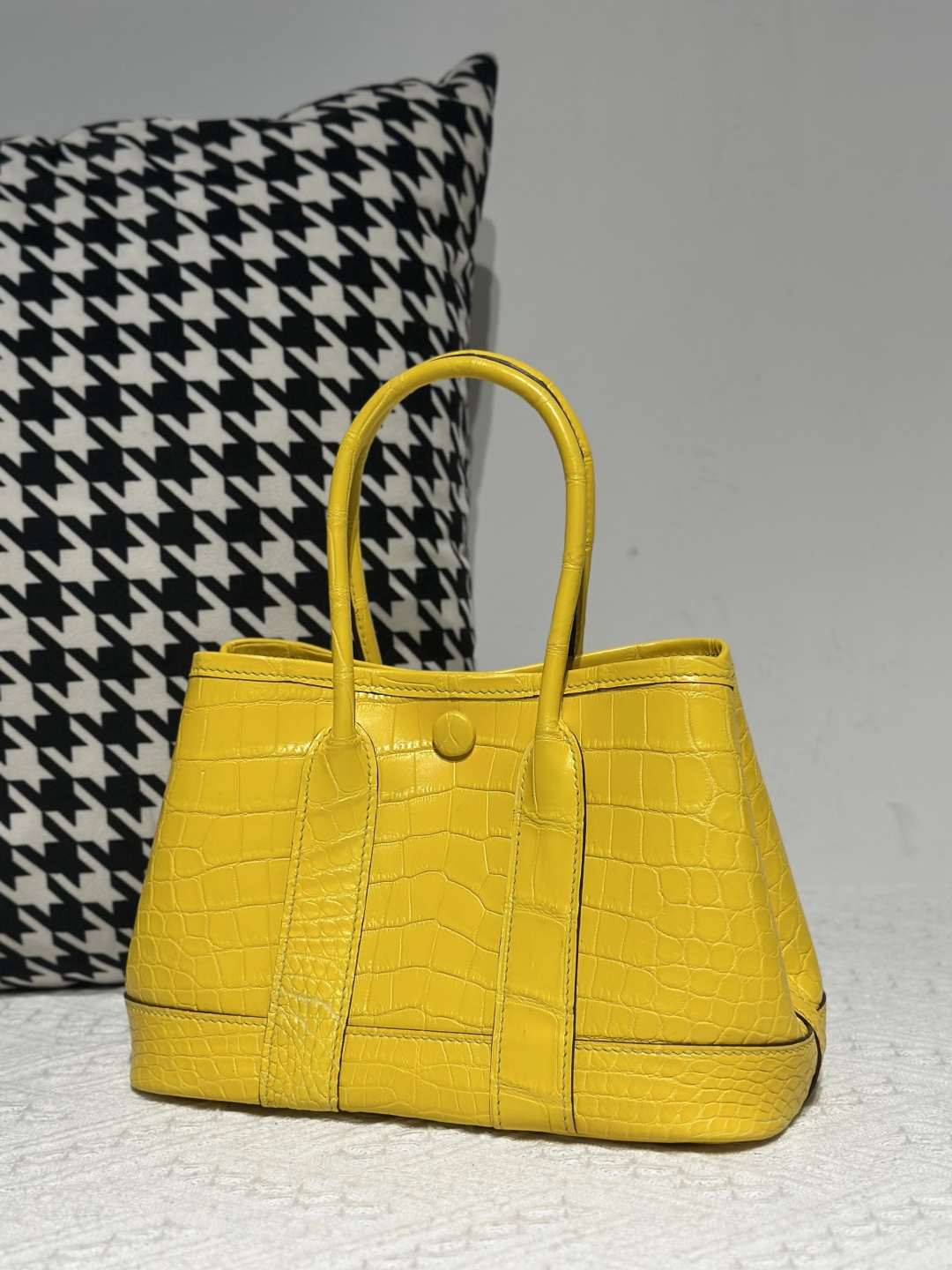 Crocodile Leather Lemon Yellow 23cm Matte Nile Silver Hardware Garden Tote Bag WCB223