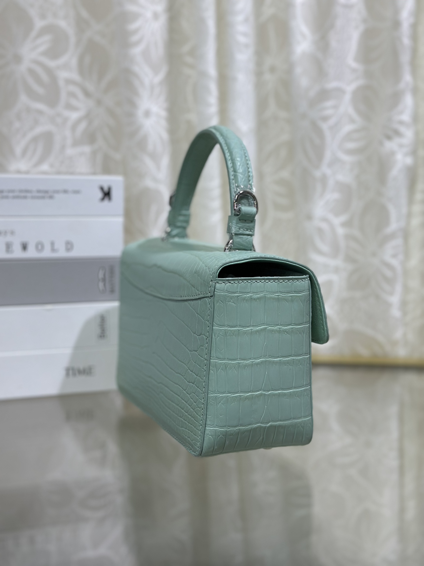 Crocodile Leather Women's Belly Cut Mint Green Matte Metal Hardware Shoulder Bag WCB232 photo 5