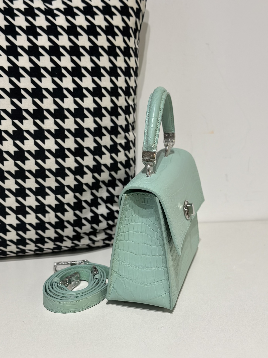 Crocodile Leather Women's Belly Cut Mint Green Matte Silver Hardware Shoulder Bag WCB233 photo 5