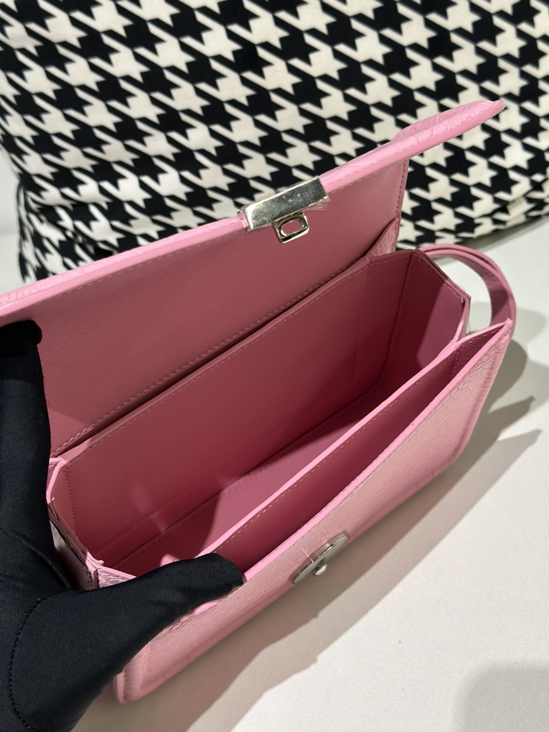 Crocodile Leather Women's Belly Cut Sakura Pink Matte Silver Hardware Shoulder Bag WCB235 photo 2