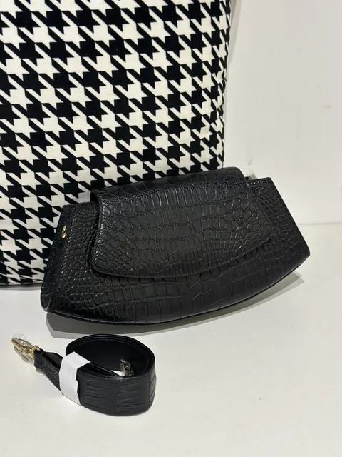 Crocodile Leather Women's Belly Cut Black Matte Gold Hardware Metal Hardware Clutch Bag WCB236