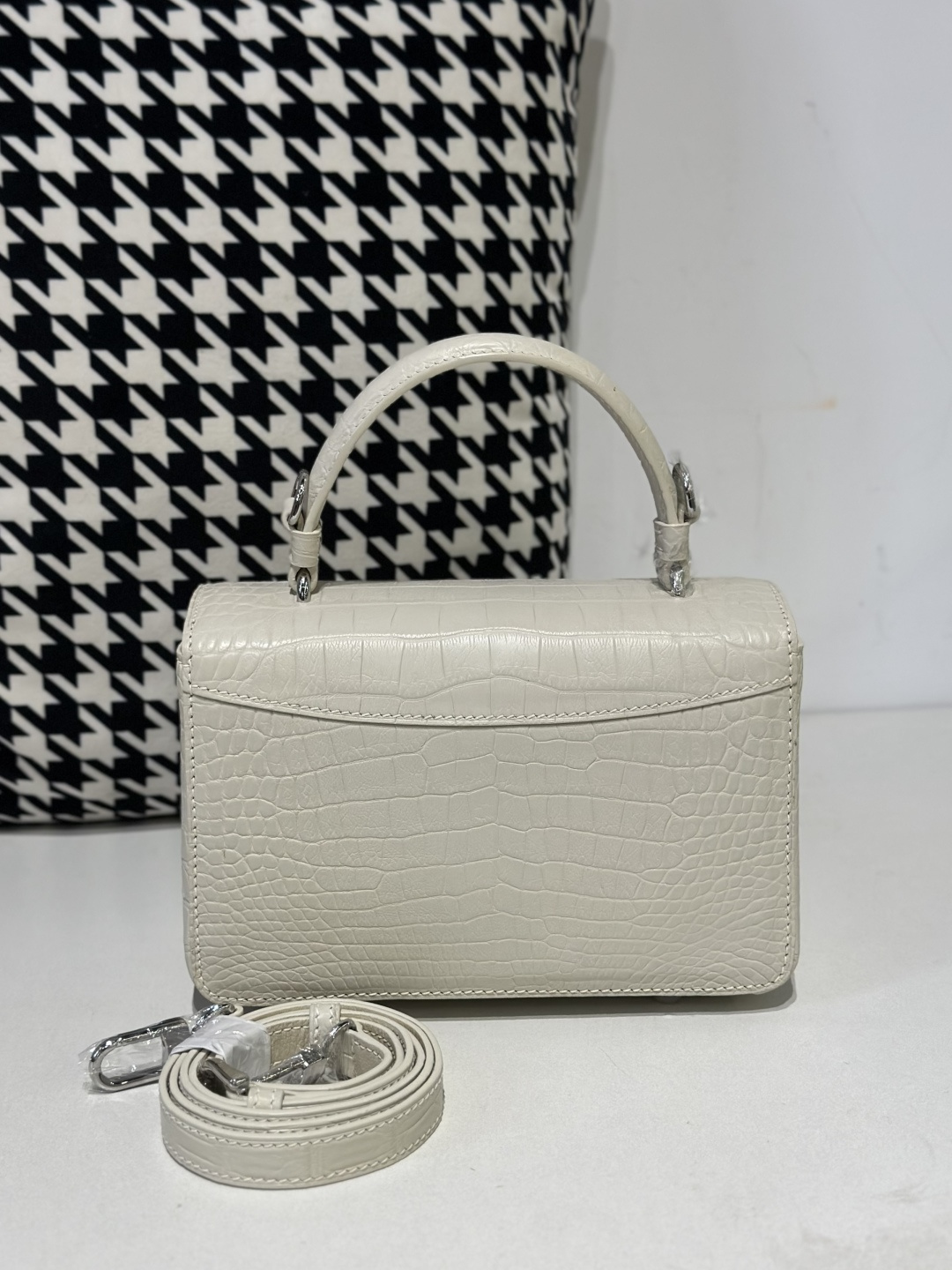 Crocodile Leather Women's Belly Cut Glacier White Matte Metal Hardware Shoulder Bag WCB238 photo 3
