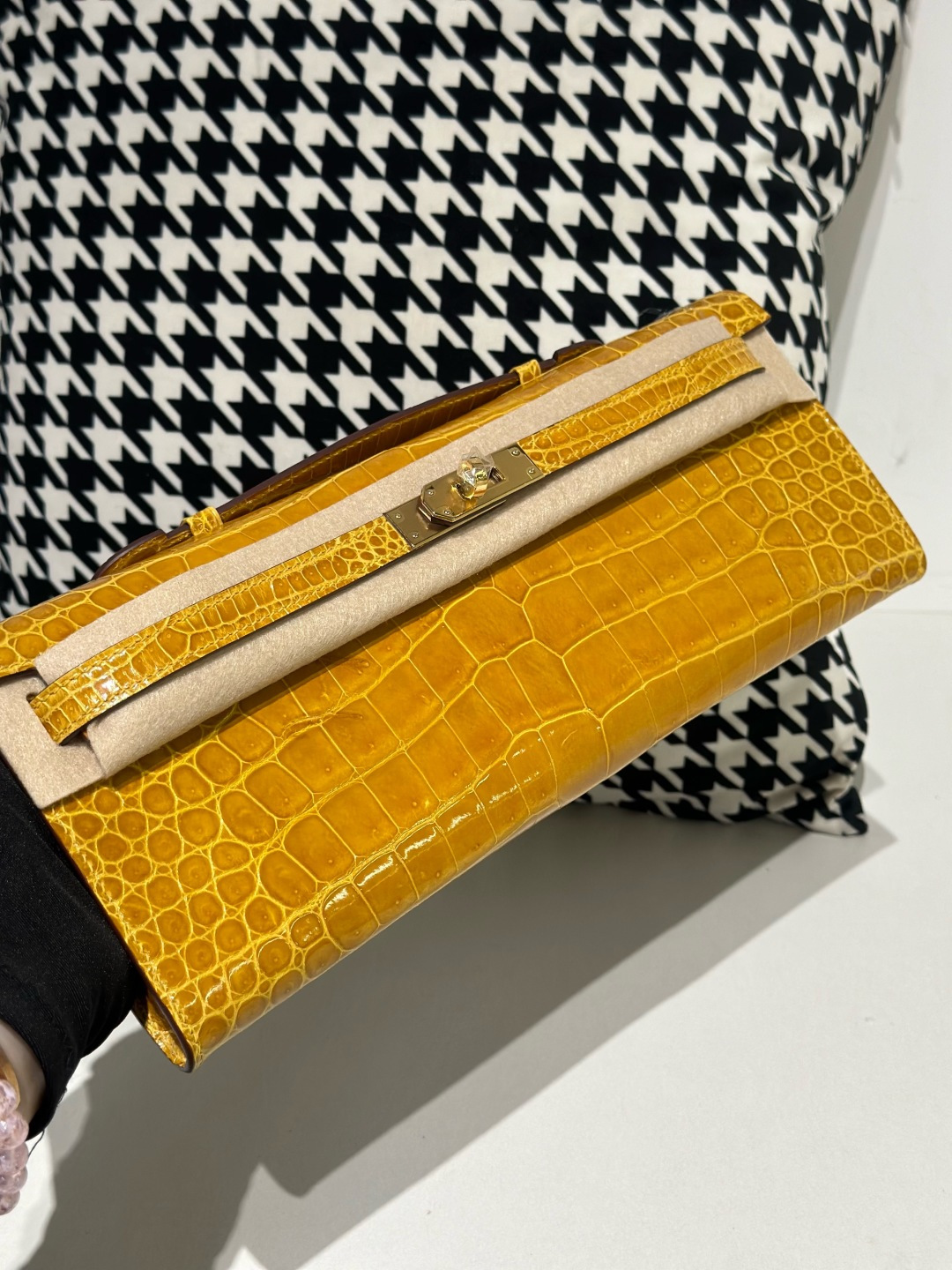 Crocodile Leather 31cm Glossy Top Handle Bag Collection WCB239 image 3