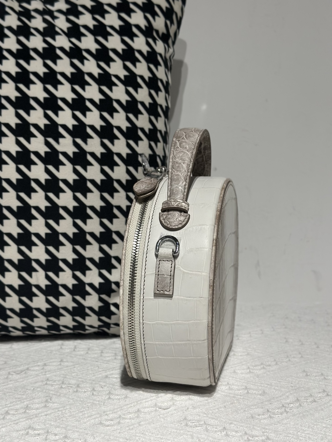 Crocodile Leather Himalayan Matte Nile Silver Hardware Round Bag WCB241 photo 4