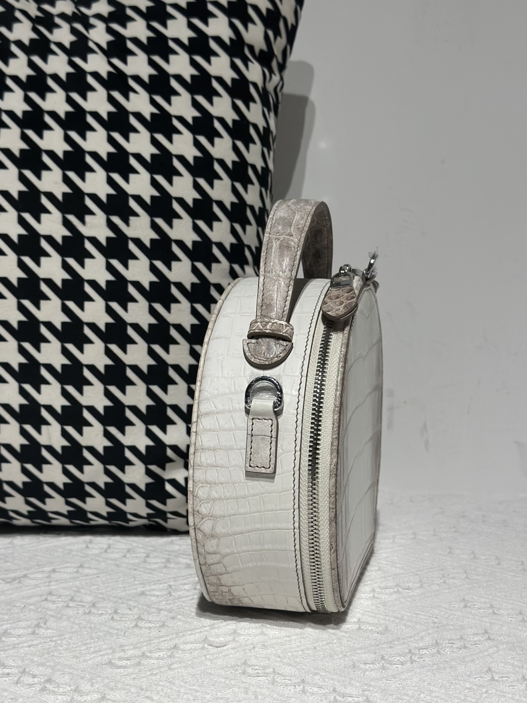 Crocodile Leather Himalayan Matte Nile Silver Hardware Round Bag WCB241 photo 5