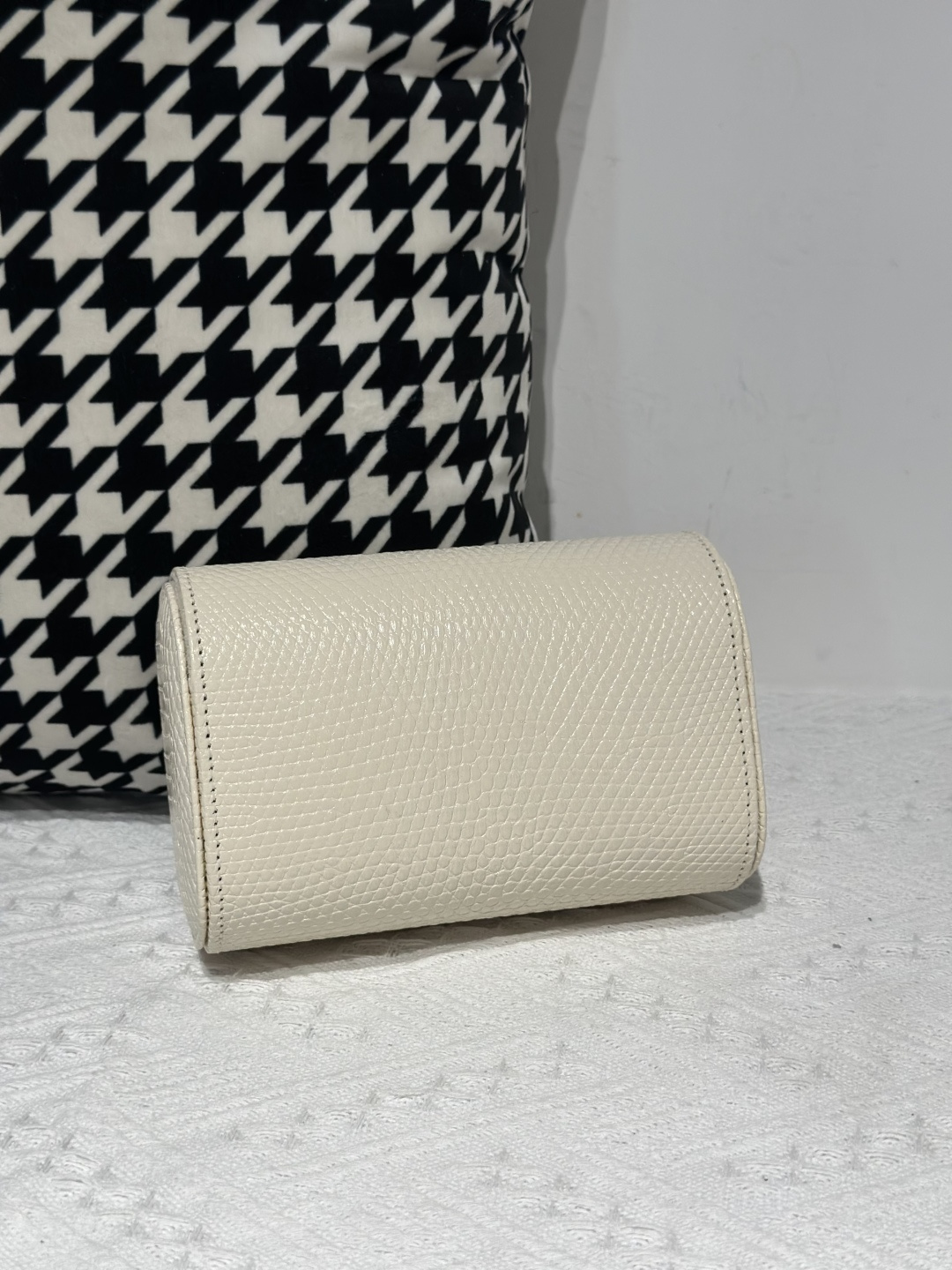 Lizard Leather Ivory 15cm Silver Hardware Watch Box WLA004 photo 2