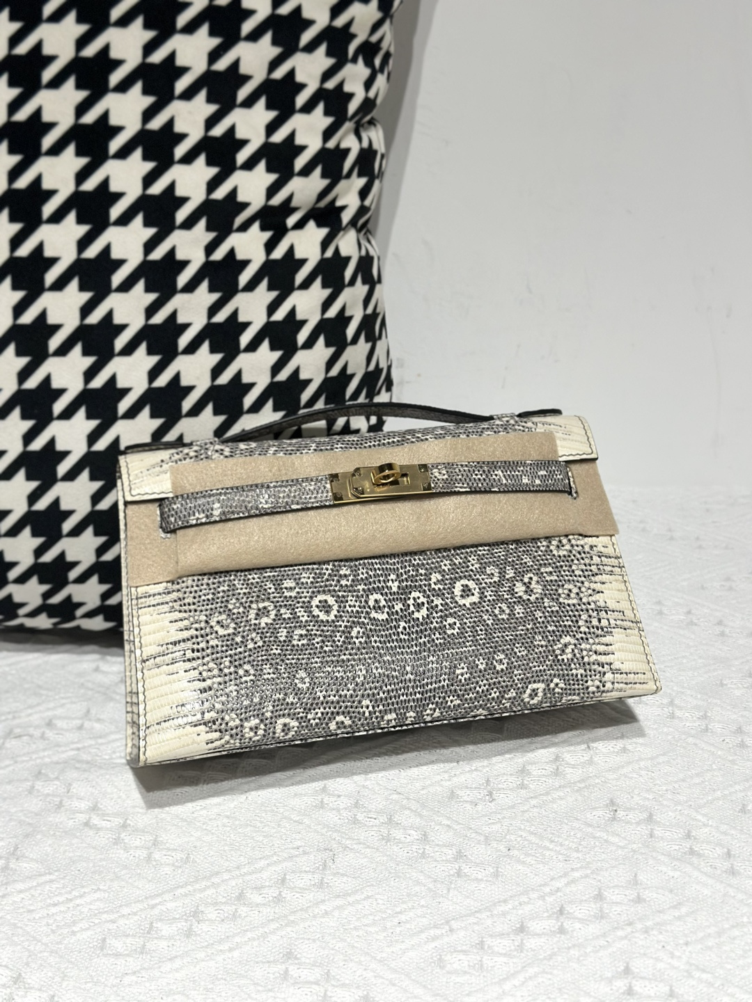 Lizard Leather Natural Pattern Gold Hardware Series I Flap Shoulder Bag WLB007
