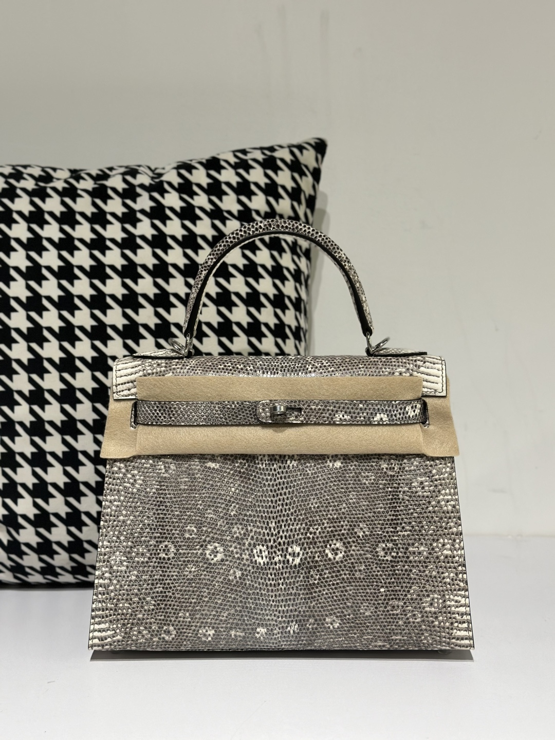 Lizard Leather 28cm Natural Pattern Silver Hardware Top Handle Bag WLB018