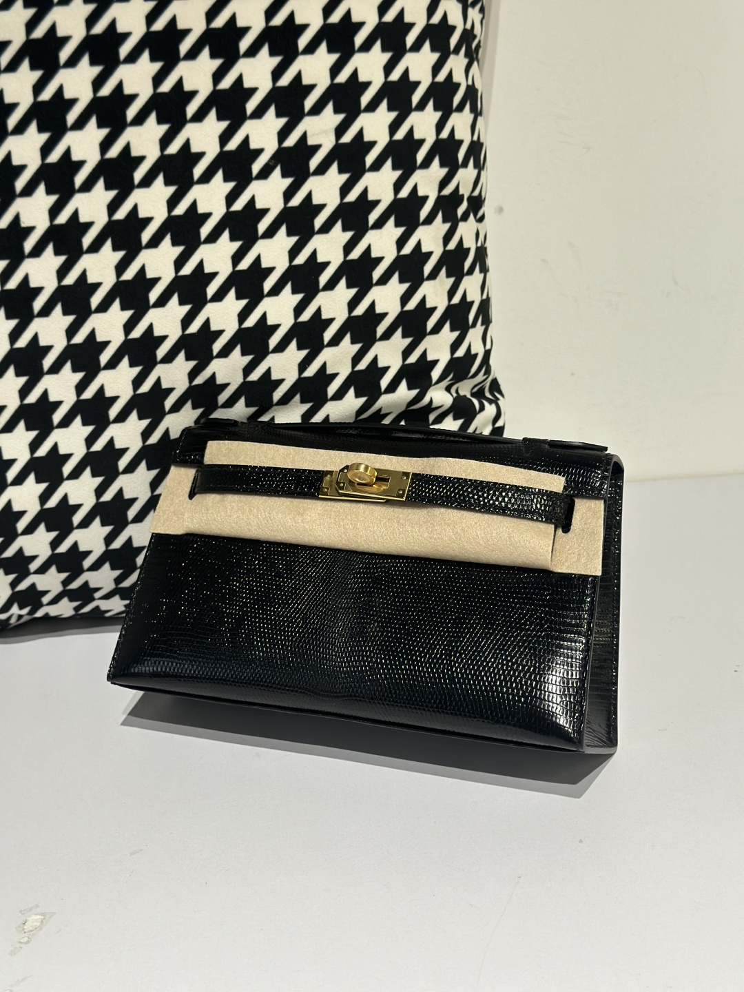Lizard Leather Black Gold Hardware Series I Flap Shoulder Bag WLB028 image 2