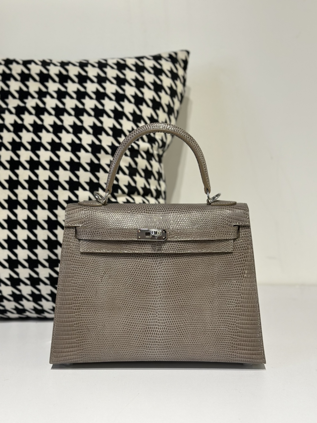 Lizard Leather Taupe Gray 25cm Silver Hardware Top Handle Bag WLB046