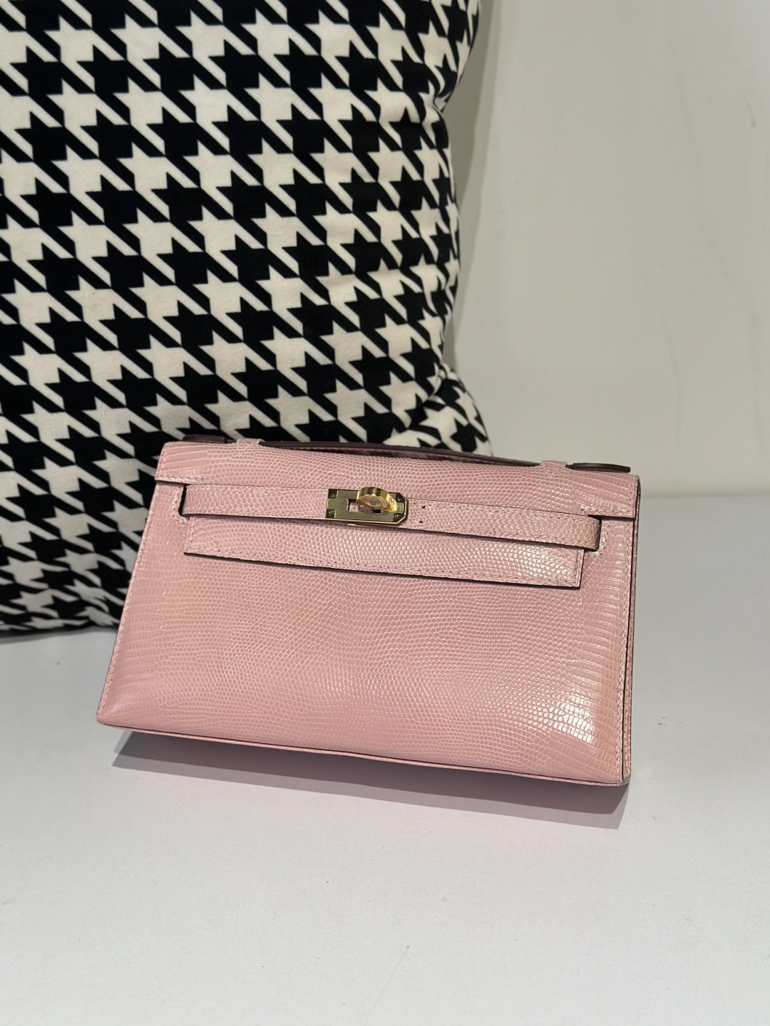 Lizard Leather Sakura Pink Gold Hardware Series I Flap Shoulder Bag WLB049 image 2