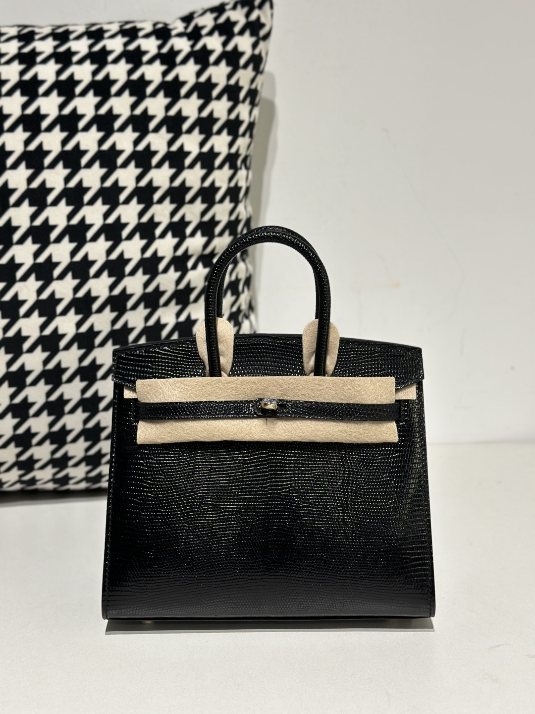 Lizard Leather Black 20cm Gold Hardware Top Handle Tote Bag WLB069 image 2