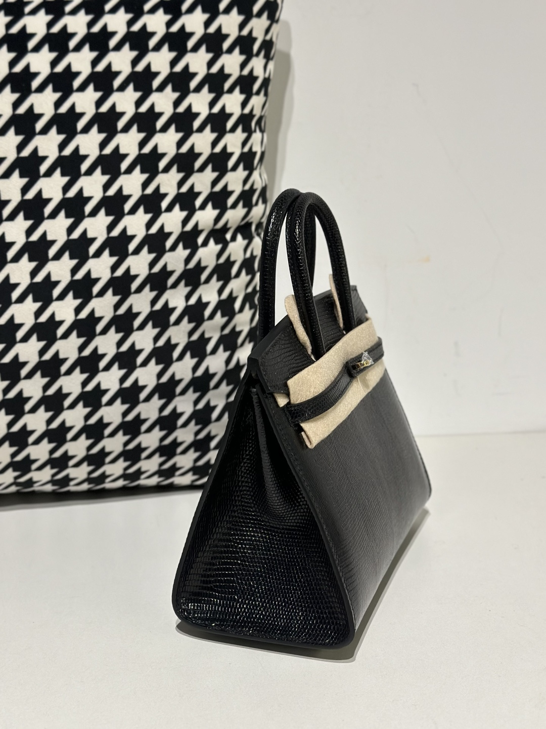 Lizard Leather Black 20cm Gold Hardware Top Handle Tote Bag WLB069 image 5