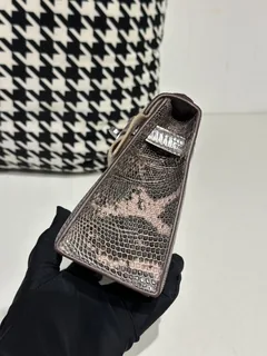 Lizard Leather Pink Silver Hardware Series I Flap Shoulder Bag WLB075 image 4