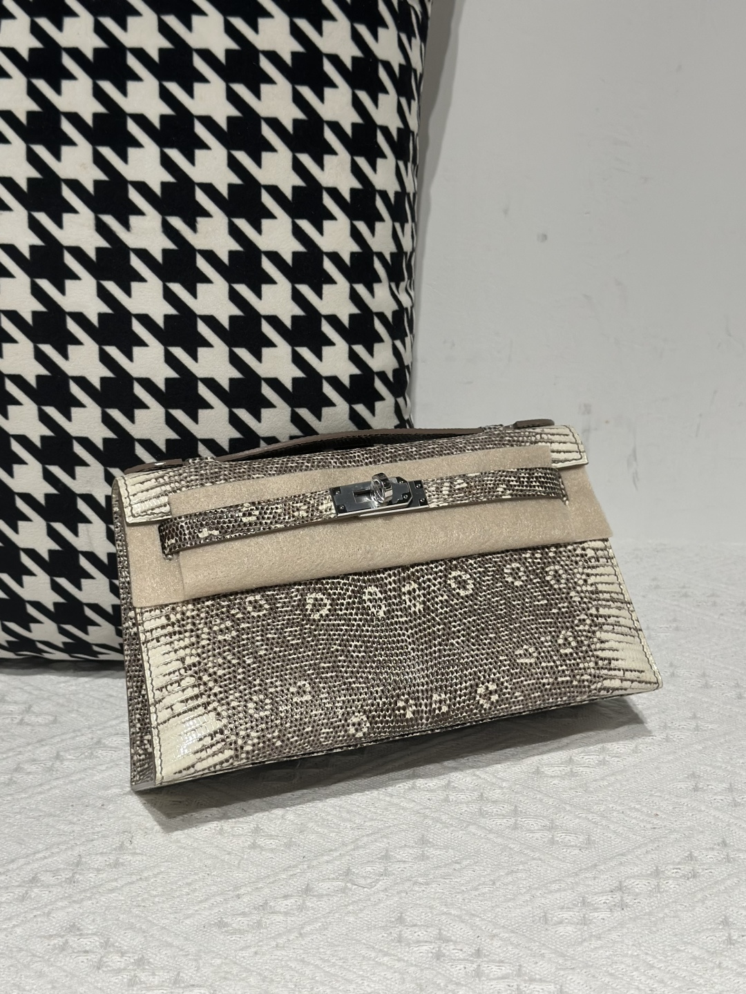 Lizard Leather Natural Pattern Silver Hardware Series I Flap Shoulder Bag WLB102