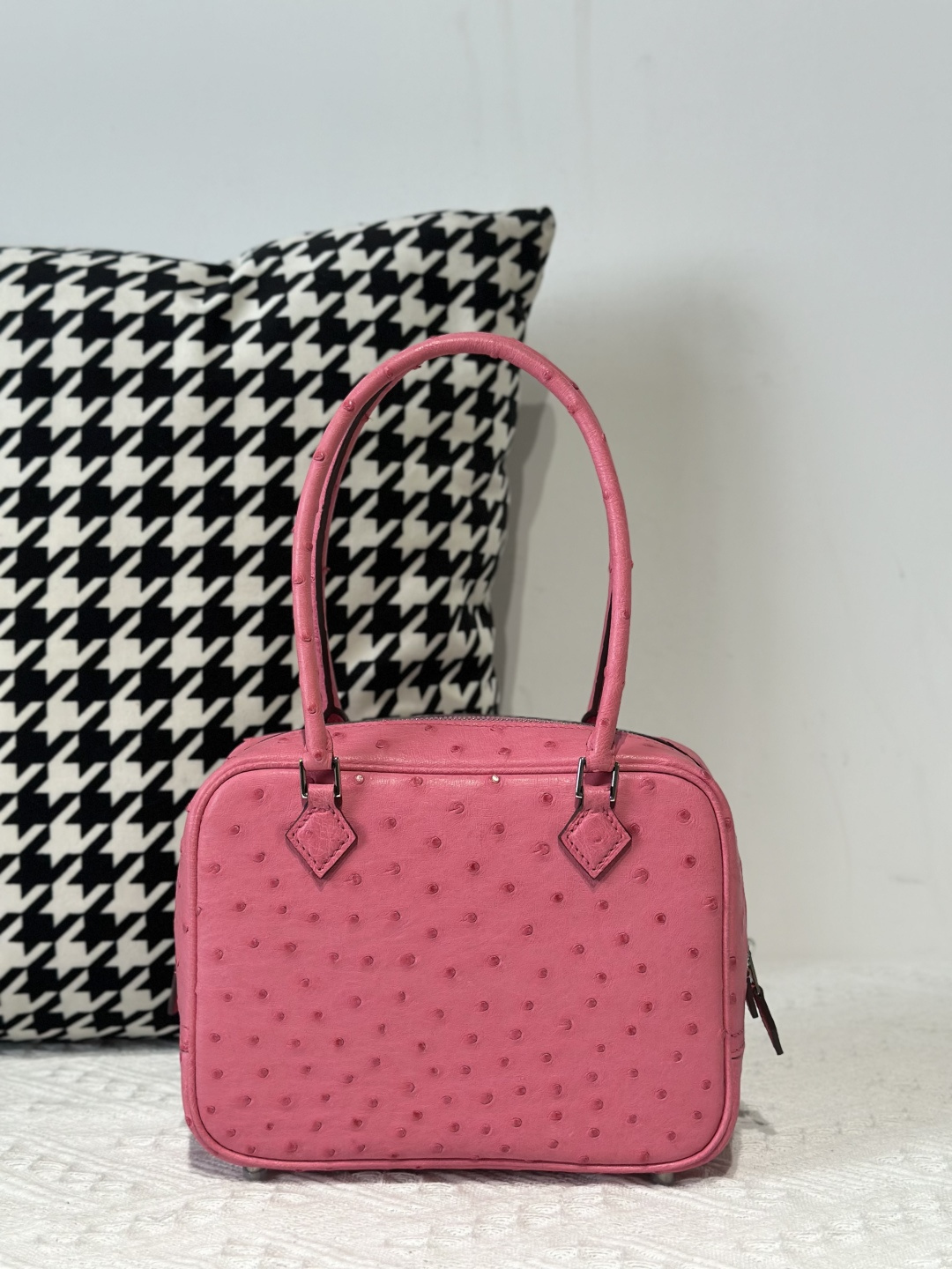 Ostrich Leather Bubble Pink 20cm Silver Hardware Feather Bag WOB023 photo 3
