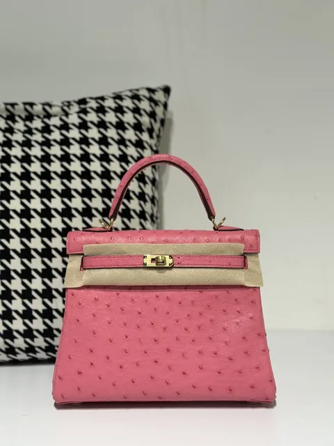Ostrich Leather Bubble Pink 25cm Gold Hardware Top Handle Bag WOB032
