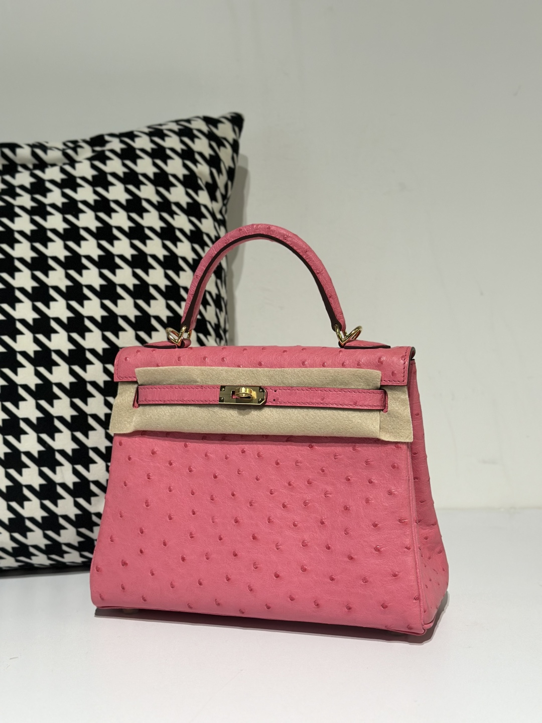 Ostrich Leather Bubble Pink 25cm Gold Hardware Top Handle Bag WOB032 image 2