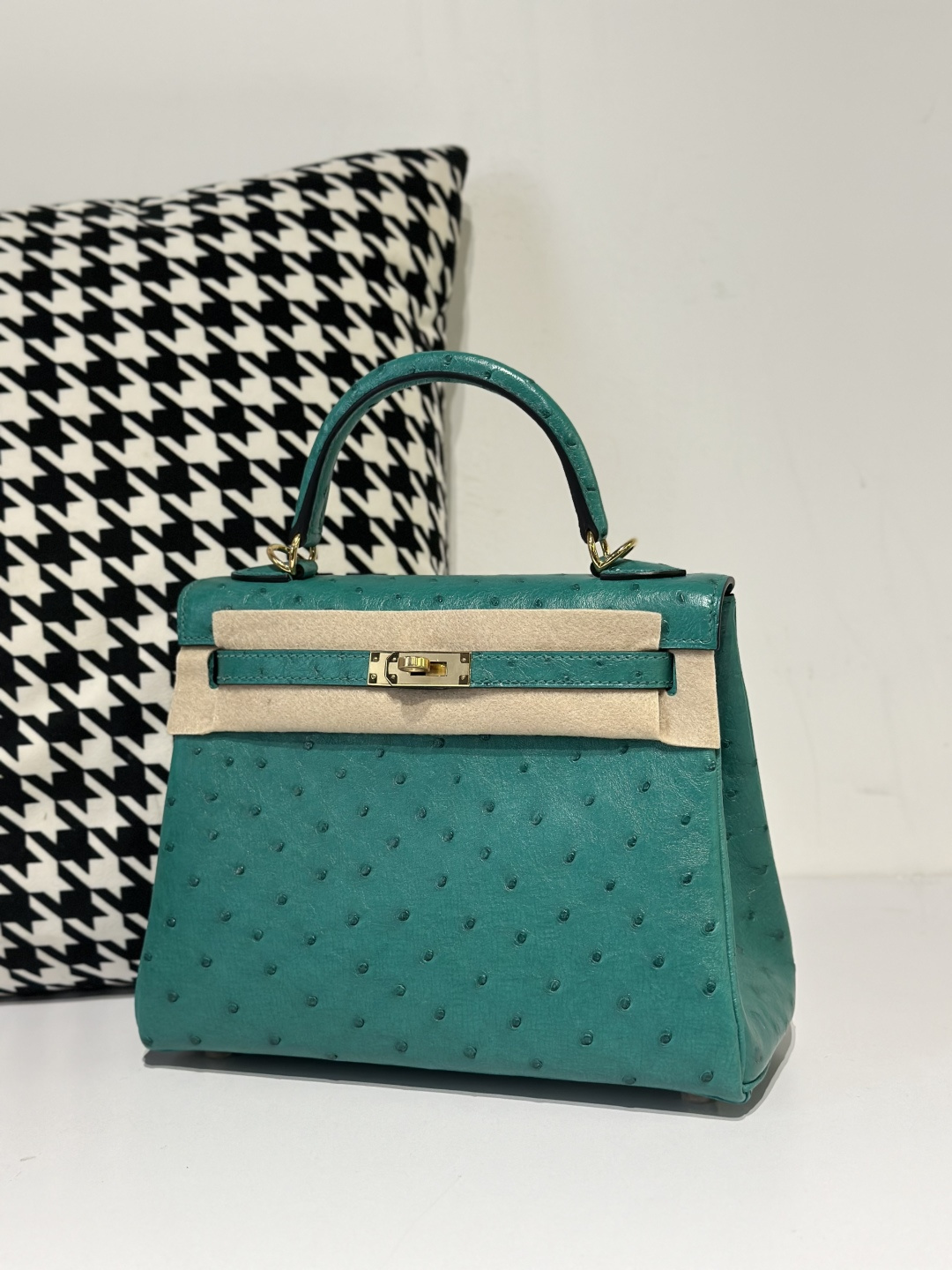 Ostrich Leather Inside Stitch Velvet Green 25cm Gold Hardware Top Handle Bag WOB033 image 2