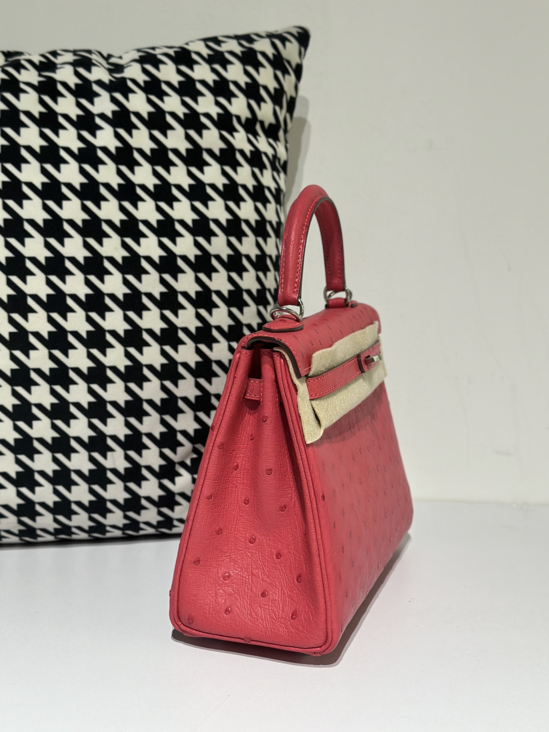 Ostrich Leather Candy Pink 25cm Silver Hardware Top Handle Bag WOB034 photo 5
