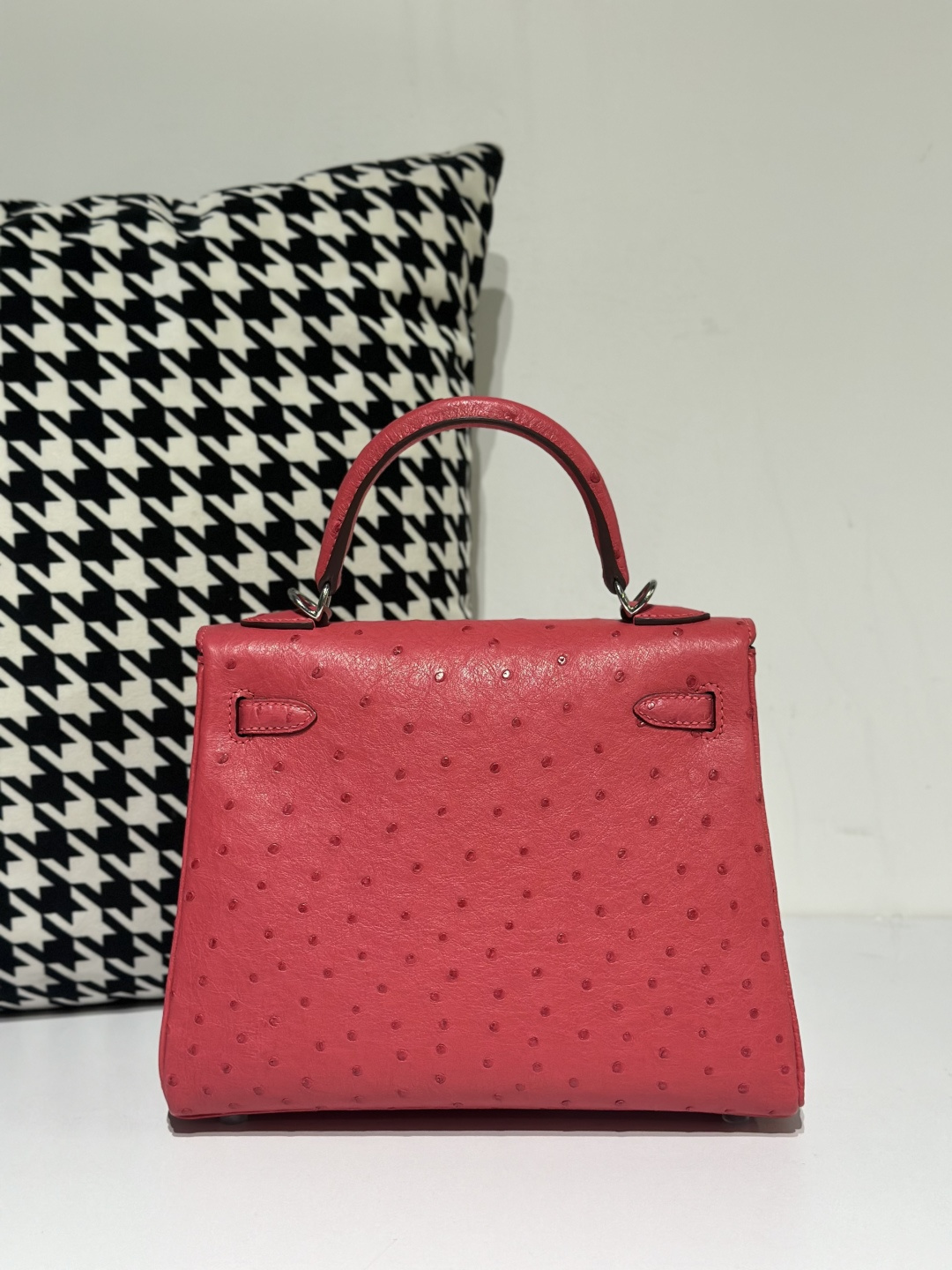 Ostrich Leather Candy Pink 25cm Silver Hardware Top Handle Bag WOB035 photo 3