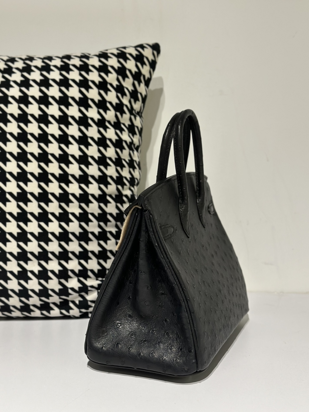 Ostrich Leather Black 25cm Silver Hardware Top Handle Tote Bag WOB050 photo 4
