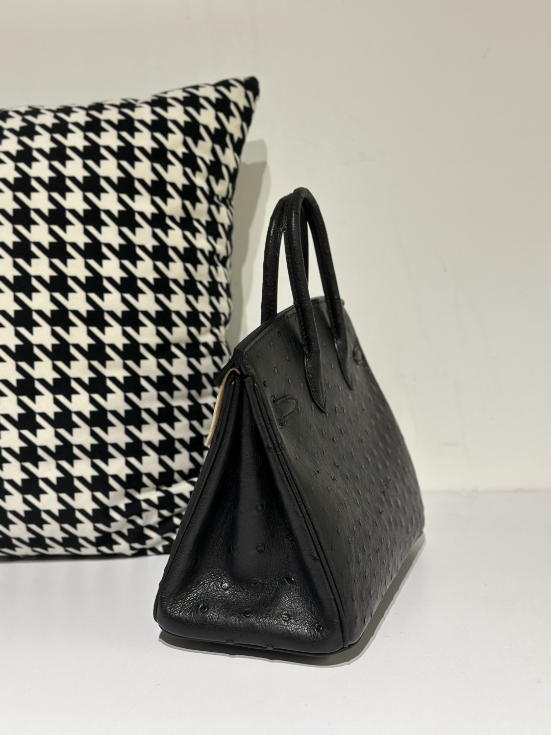 Ostrich Leather Black 25cm Gold Hardware Top Handle Tote Bag WOB051 image 4