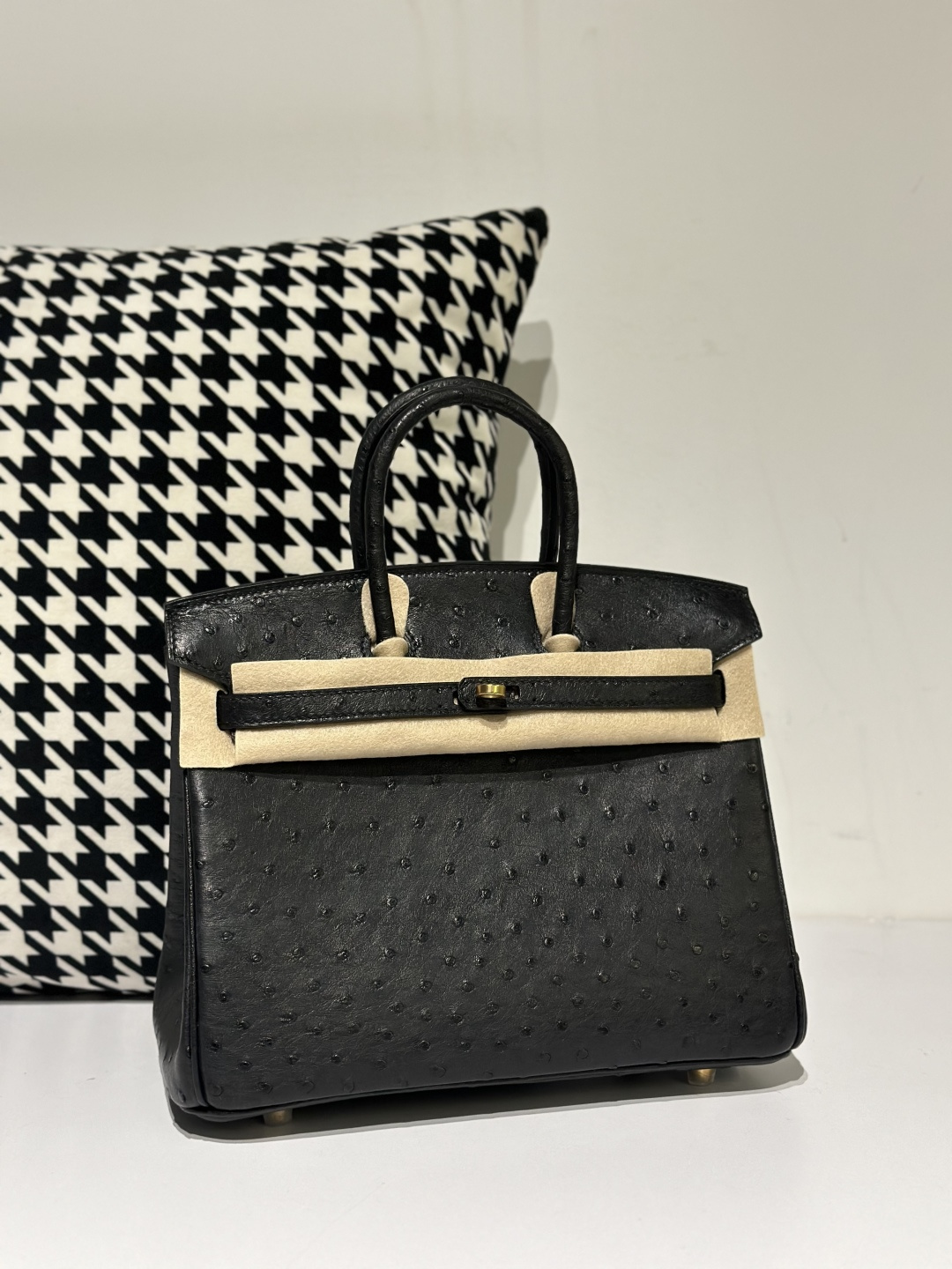 Ostrich Leather Black 25cm Gold Hardware Top Handle Tote Bag WOB052
