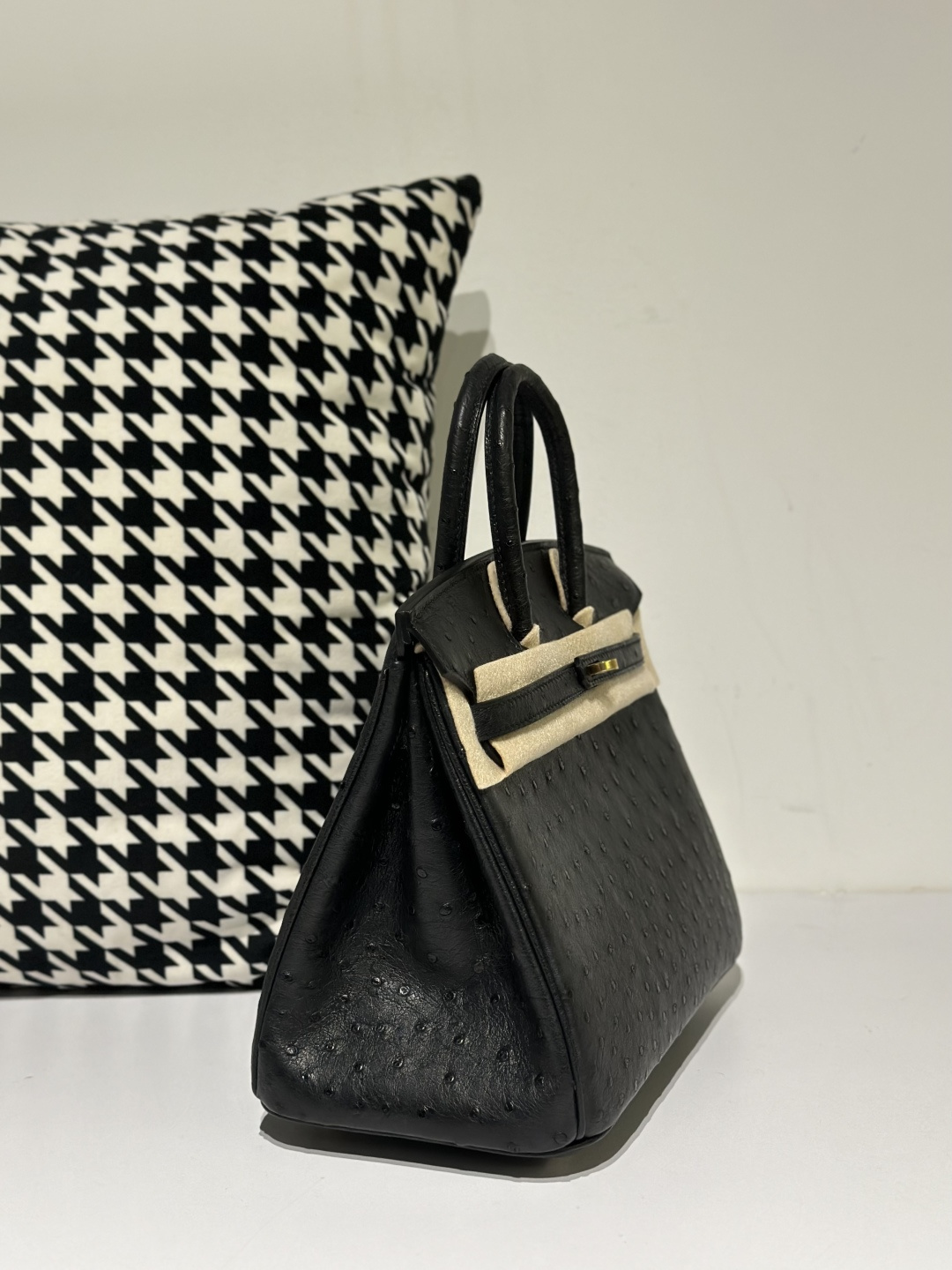 Ostrich Leather Black 25cm Gold Hardware Top Handle Tote Bag WOB052 photo 5