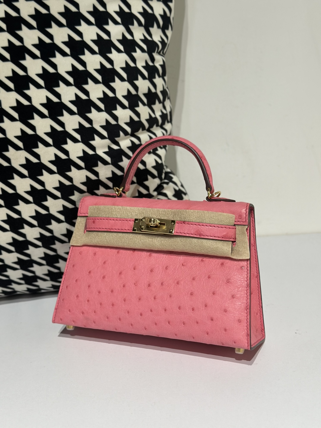 Ostrich Leather Bubble Pink Gold Hardware Series II Top Handle Bag WOB062 photo 2