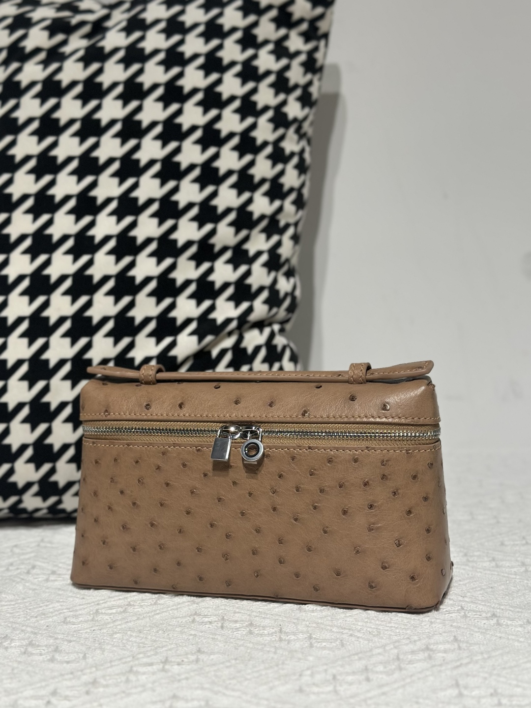 Ostrich Leather Milk Tea Beige 19cm Silver Hardware Top Handle Bag WOB089 image 2