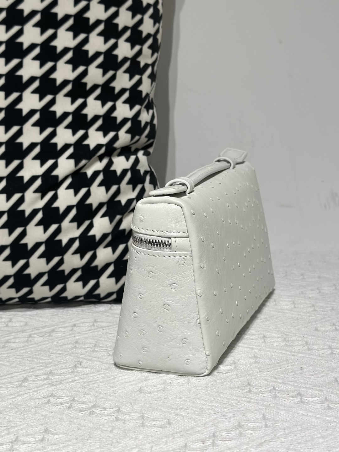 Ostrich Leather White 19cm Silver Hardware Top Handle Bag WOB097 image 4