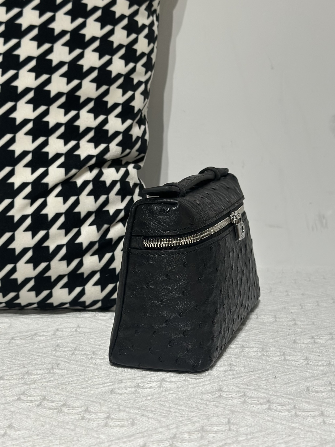 Ostrich Leather Black 19cm Silver Hardware Top Handle Bag WOB099 photo 5