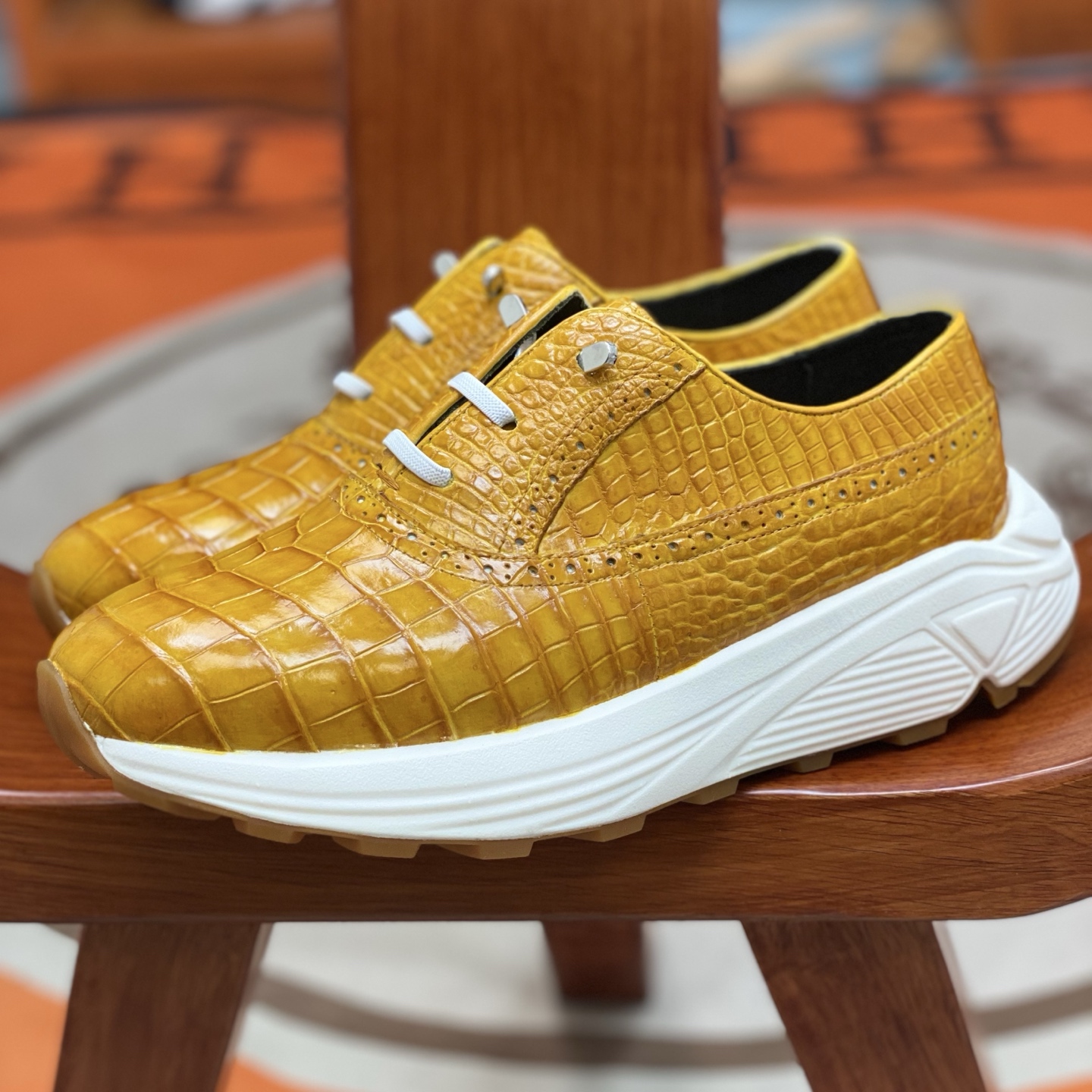 Crocodile Leather Belly Cut Non-Slip Gum Sole Running Shoes FCS004 photo 3
